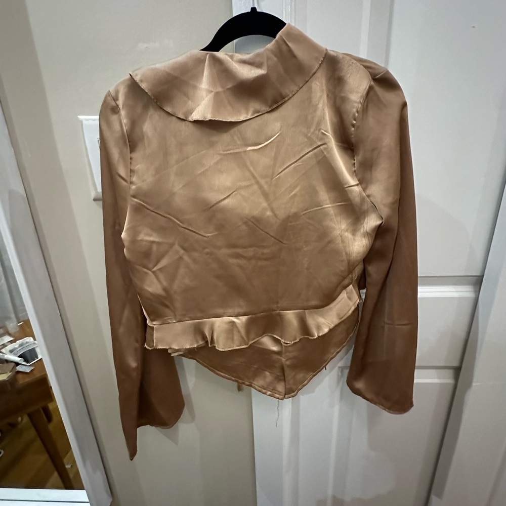 Golden Two-Piece Set - Picture 5 of 7